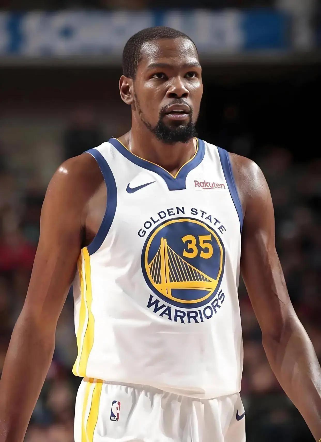 包含杜兰特赛事官方发布爆冷新规，快船争议不断！的词条