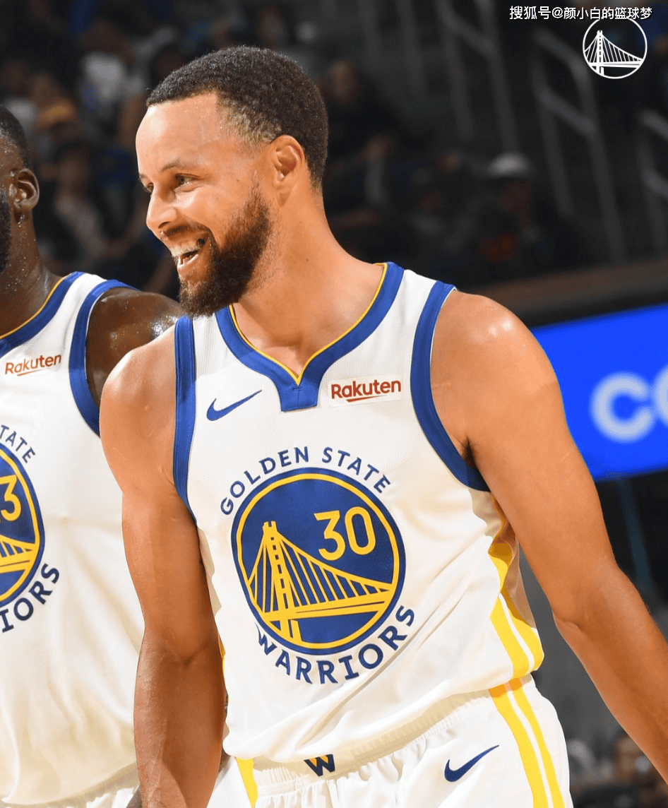 库里迎来十五赛季高光表现，G2球迷沸腾！的简单介绍